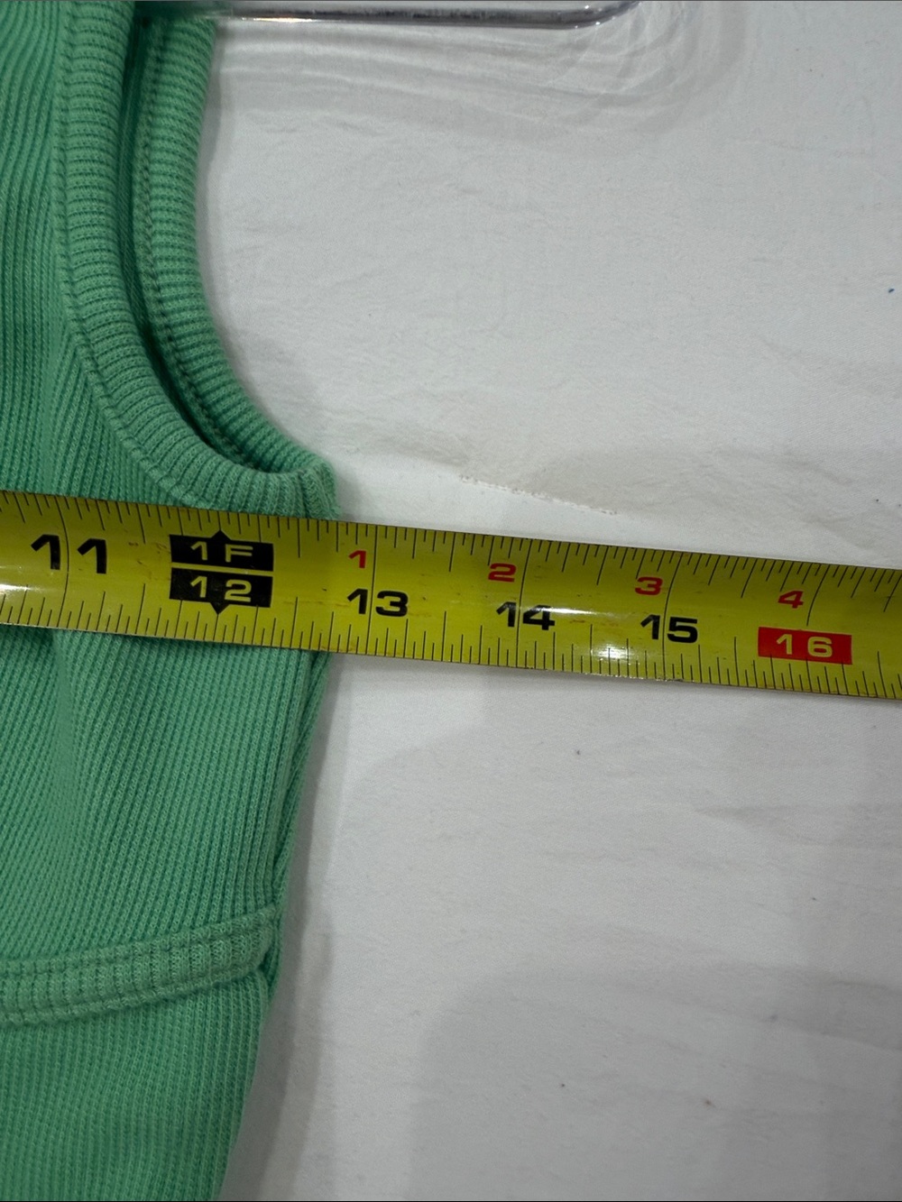 Signature8 Green Cropped Tank - Picture 5 of 6